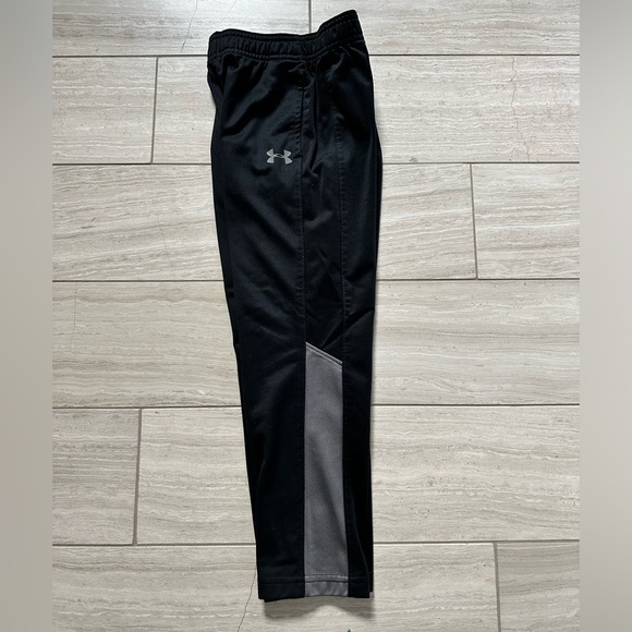 Under Armour pants in black/gray, size 6 - Picture 2 of 8